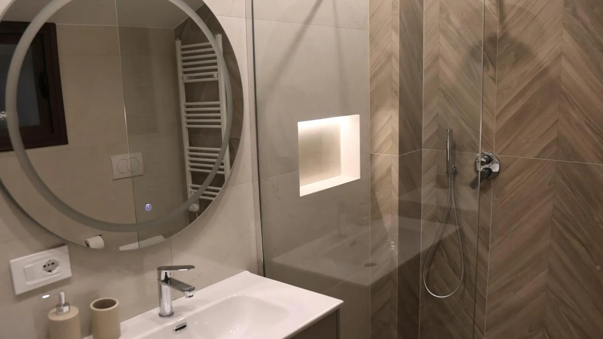 Abc Apartment Blloku Center Tirana Albania